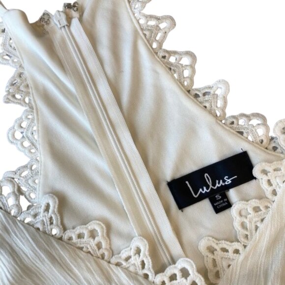 Lulus This is Love Lace Maxi Dress Lined Womens Size Small S White NWT - Picture 11 of 16